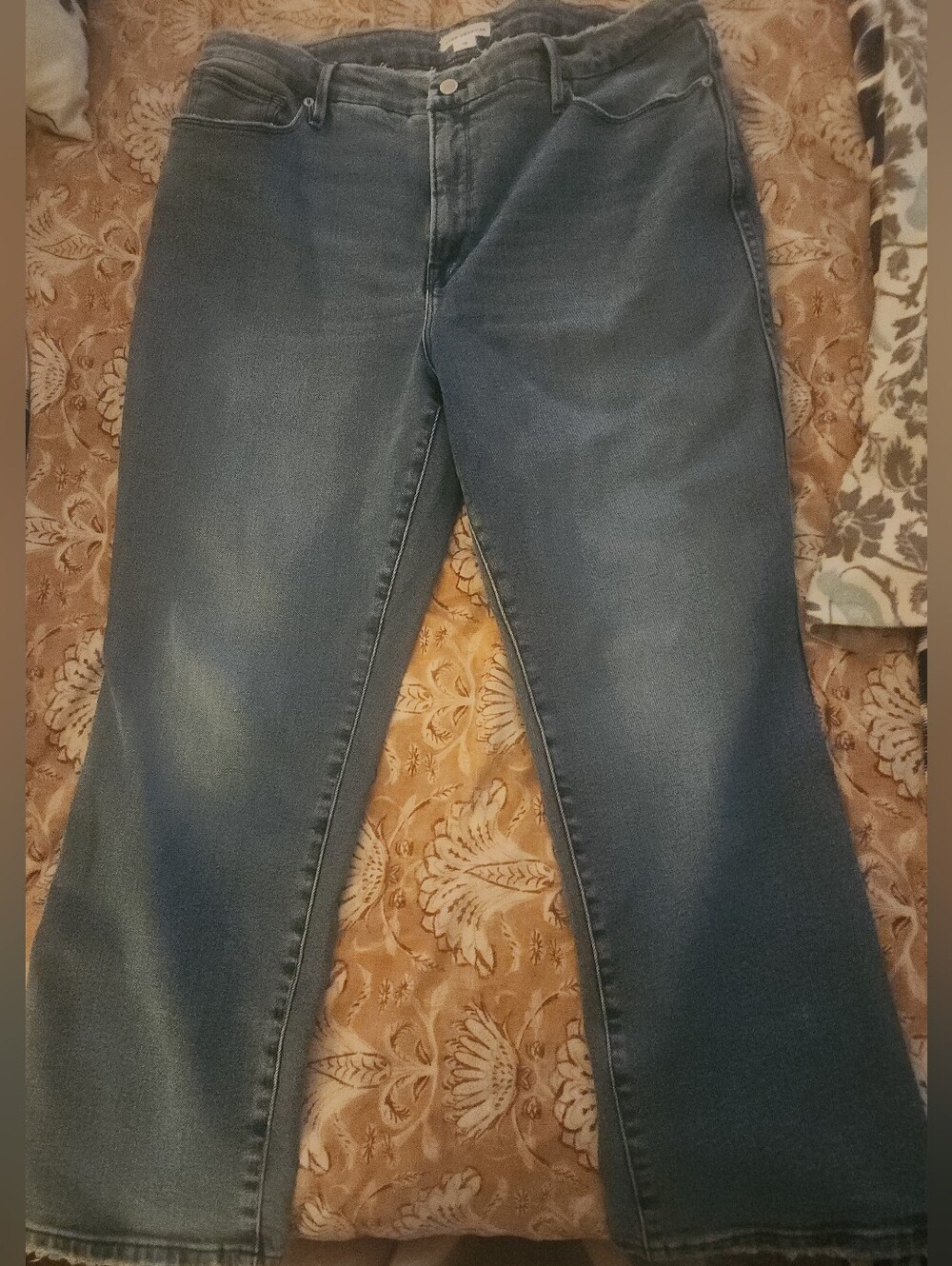 Good American Good Legs Straight Jeans With Raw Edges - Picture 2 of 6